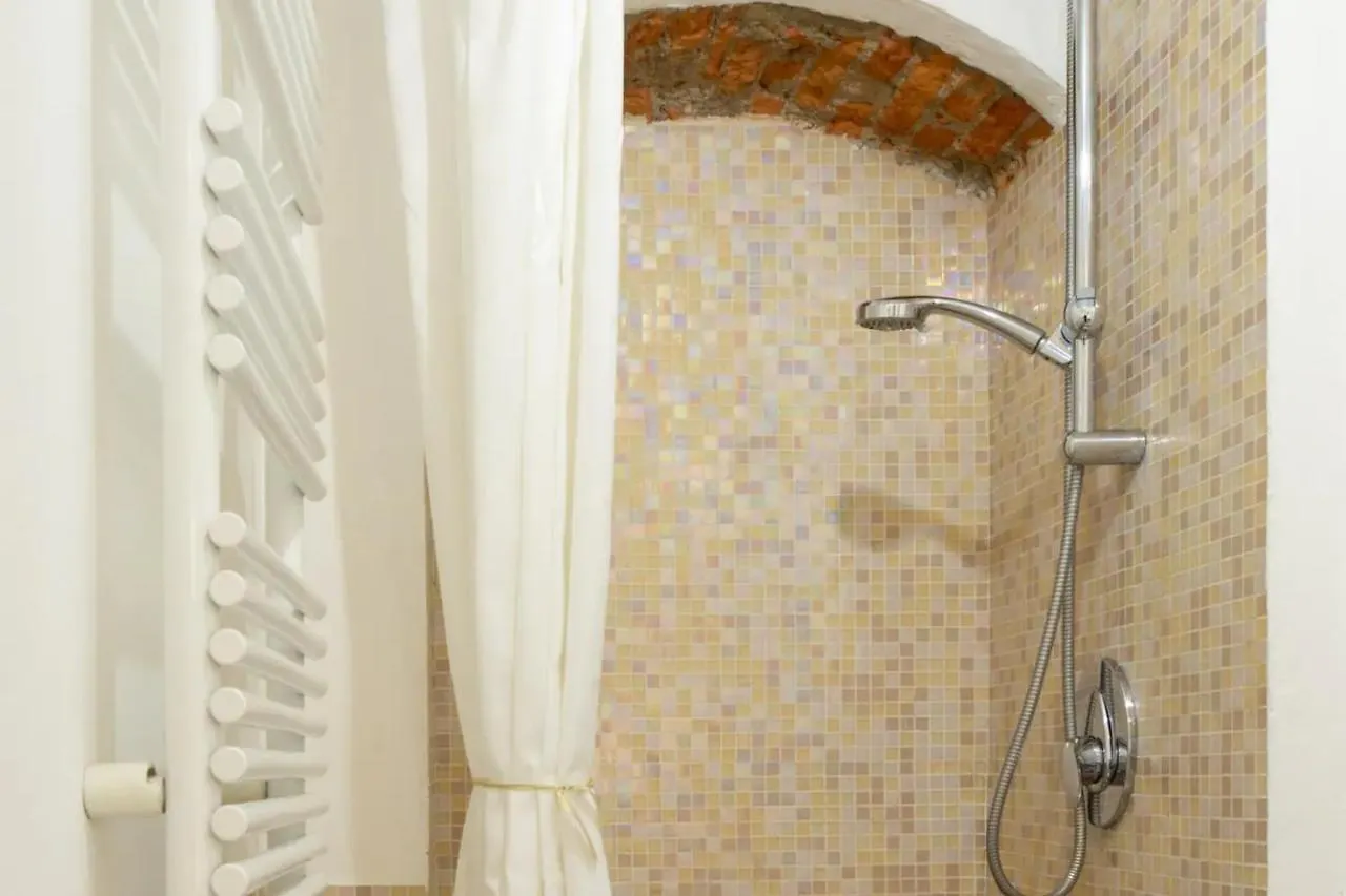 Canal View Historical Apartment ミラノ